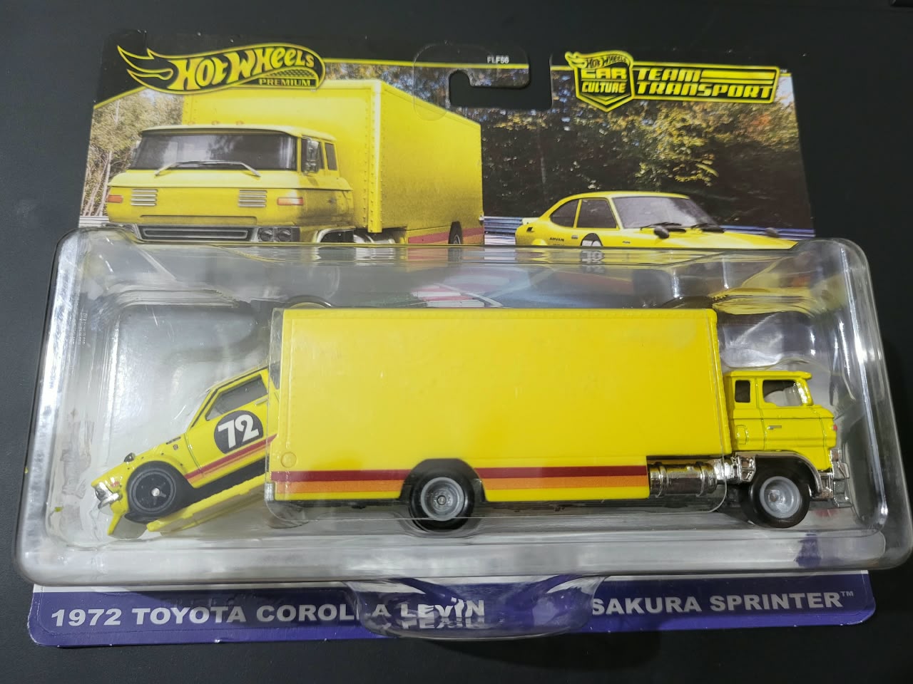 Hot Wheels Hot Wheels Premium '72 Toyota Corolla Levin Team Transport | Sakura Sprinter 1:64