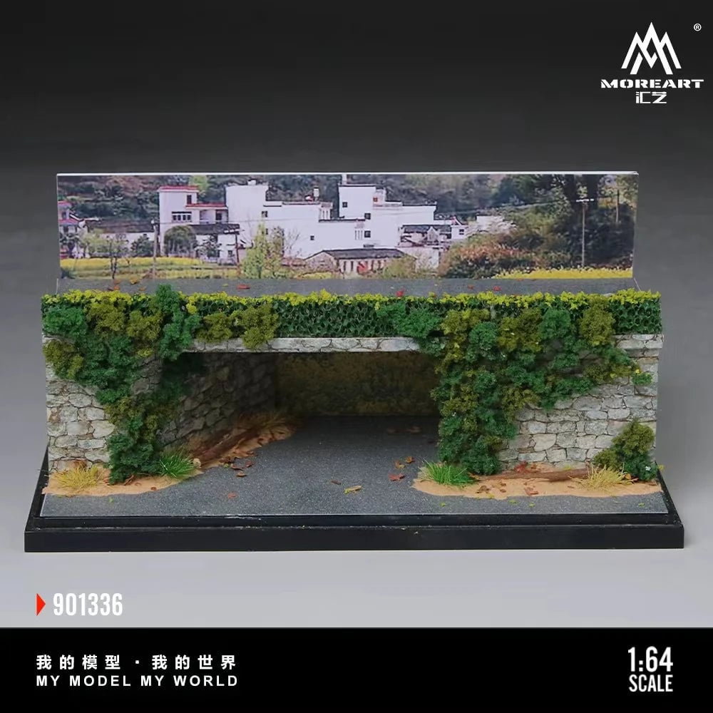 MoreArt Rural Bridge Scene Diorama & Garage | MoreArt 1:64 Diorama photo 2
