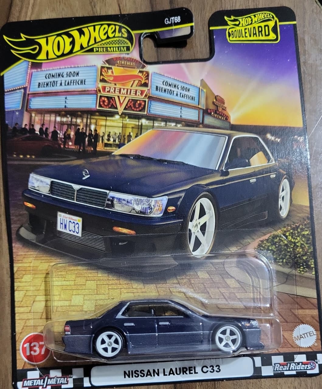 Hot Wheels Nissan Laurel C33