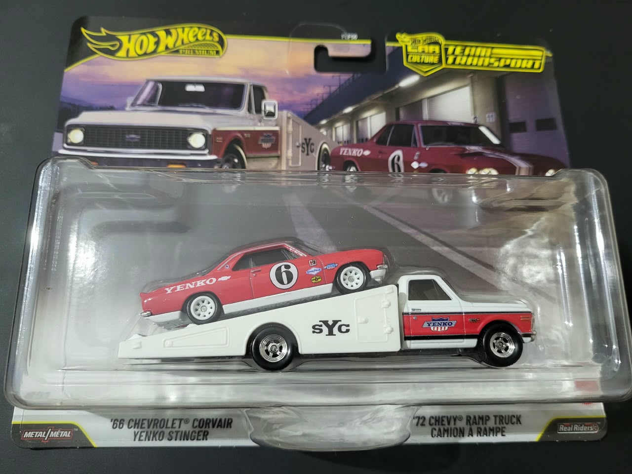 Hot Wheels Hot Wheels Premium '66 Chevrolet Corvair Yenko Stinger Team Transport | '72 Chevy Ramp Truck